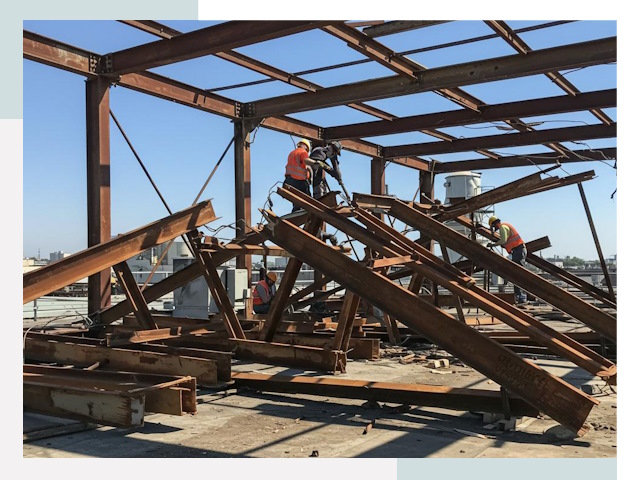 Демонтаж металлоконструкций в Шахтах от 651 руб.